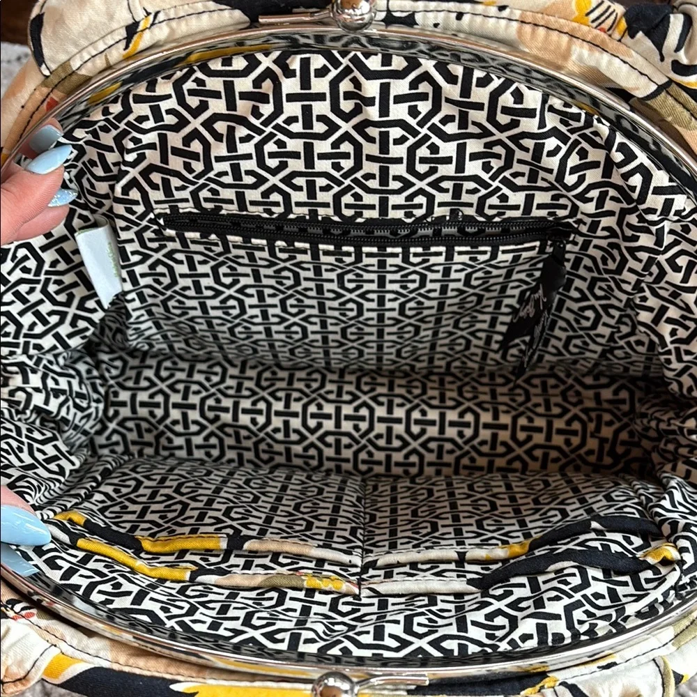 LIKE NEW! Vera Bradley Eloise Kisslock Floral Quilted Handbag - Picture 4 of 12